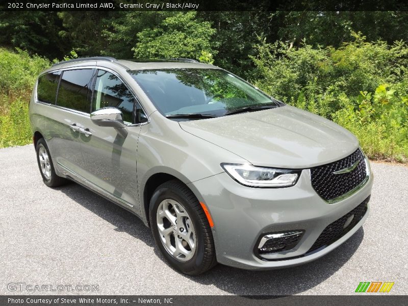 Ceramic Gray / Black/Alloy 2022 Chrysler Pacifica Limited AWD