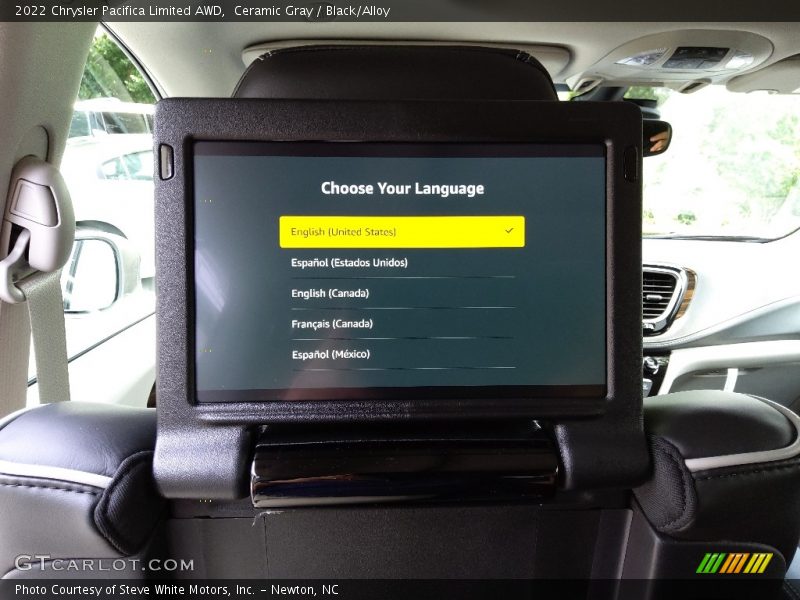 Ceramic Gray / Black/Alloy 2022 Chrysler Pacifica Limited AWD