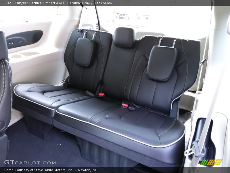 Ceramic Gray / Black/Alloy 2022 Chrysler Pacifica Limited AWD