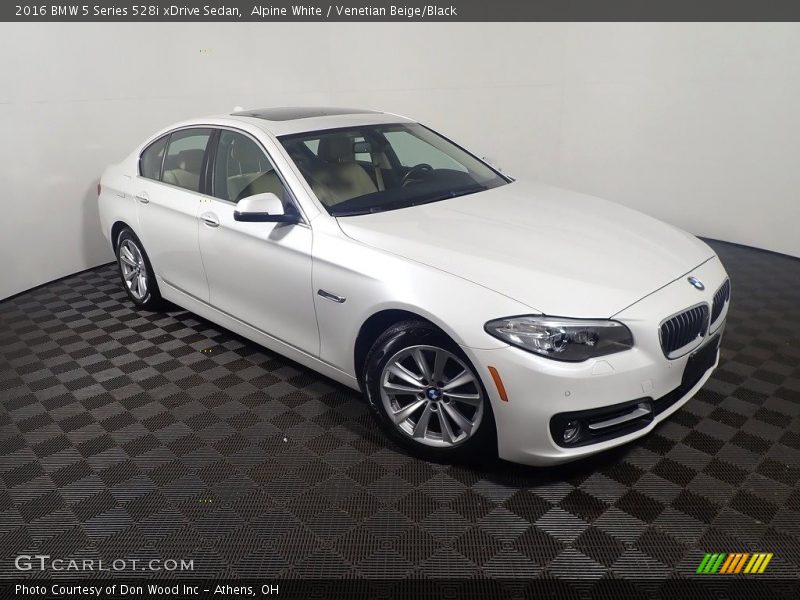 Alpine White / Venetian Beige/Black 2016 BMW 5 Series 528i xDrive Sedan