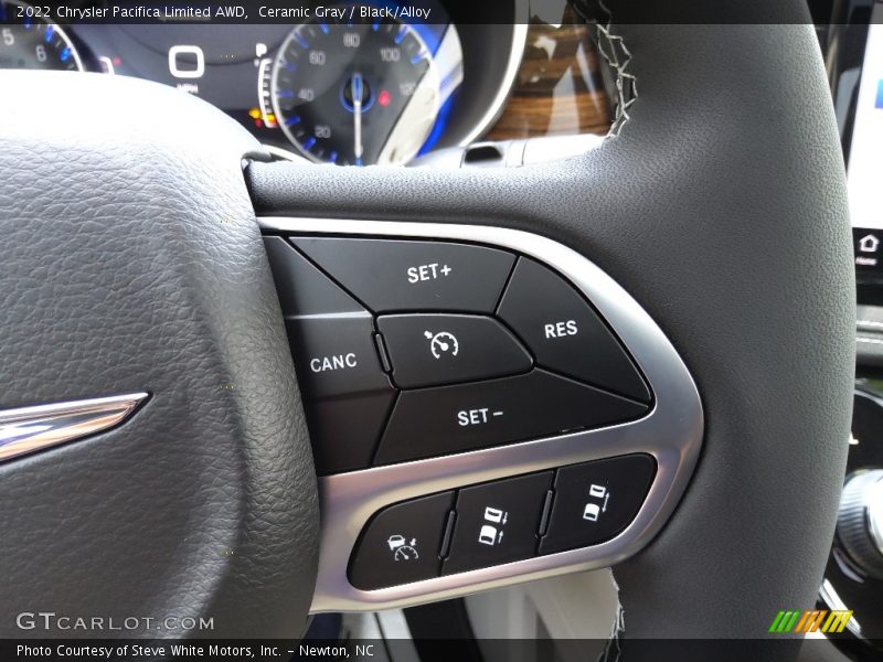 Ceramic Gray / Black/Alloy 2022 Chrysler Pacifica Limited AWD