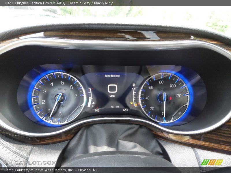 Ceramic Gray / Black/Alloy 2022 Chrysler Pacifica Limited AWD