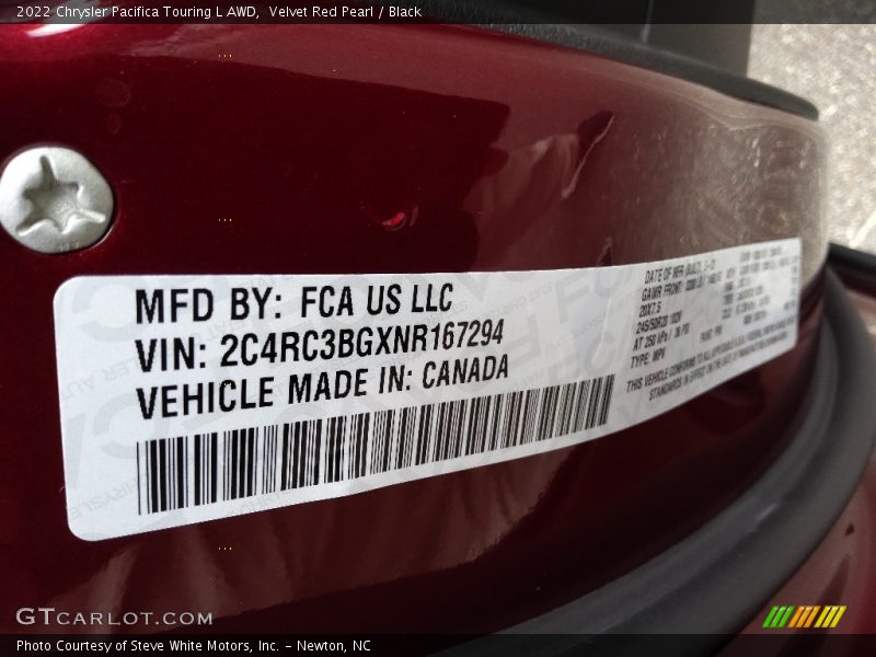 Velvet Red Pearl / Black 2022 Chrysler Pacifica Touring L AWD