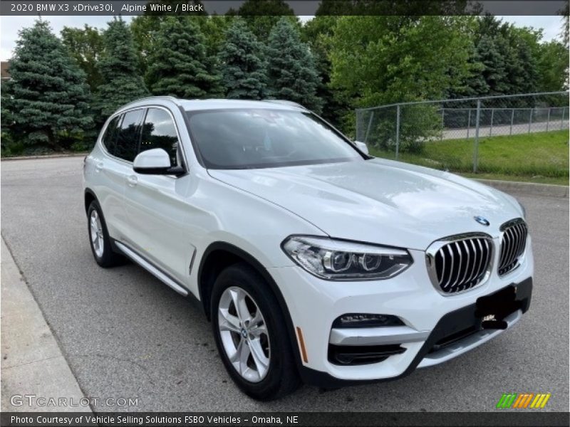Front 3/4 View of 2020 X3 xDrive30i