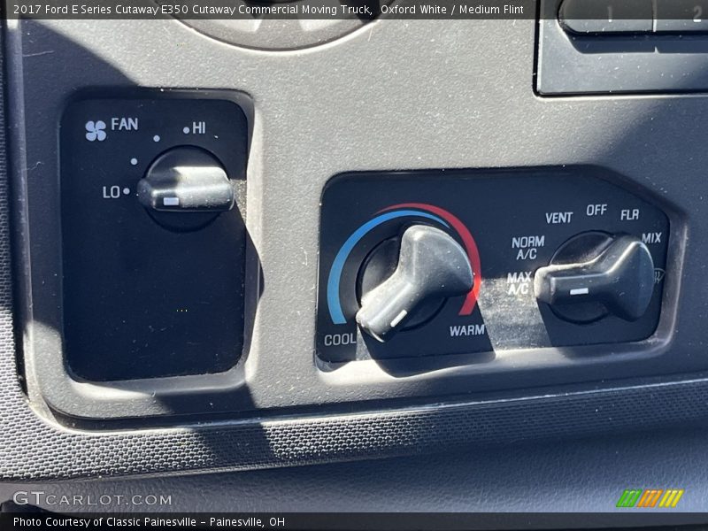 Oxford White / Medium Flint 2017 Ford E Series Cutaway E350 Cutaway Commercial Moving Truck