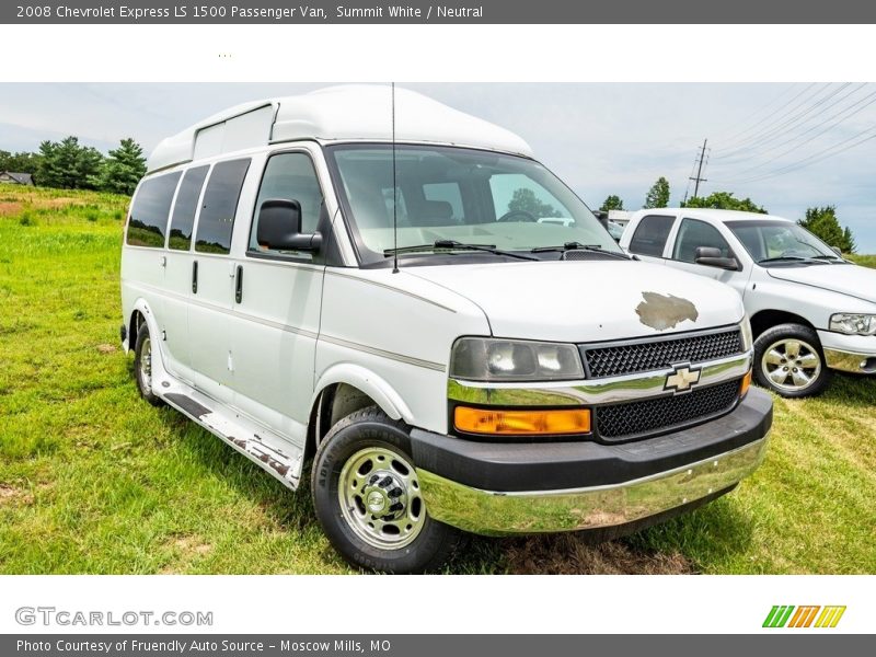 Front 3/4 View of 2008 Express LS 1500 Passenger Van