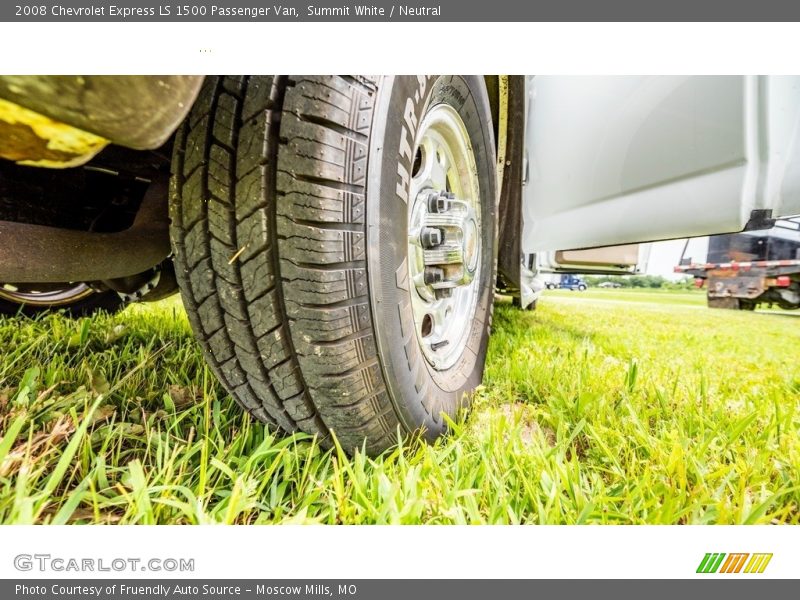Summit White / Neutral 2008 Chevrolet Express LS 1500 Passenger Van