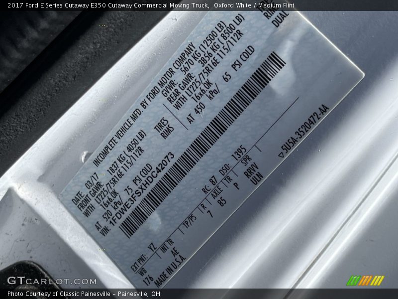 Oxford White / Medium Flint 2017 Ford E Series Cutaway E350 Cutaway Commercial Moving Truck