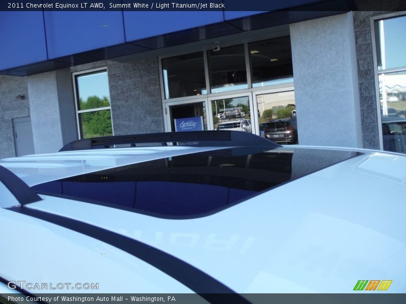 Summit White / Light Titanium/Jet Black 2011 Chevrolet Equinox LT AWD
