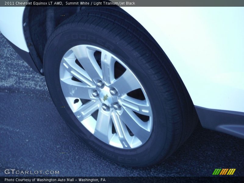 Summit White / Light Titanium/Jet Black 2011 Chevrolet Equinox LT AWD