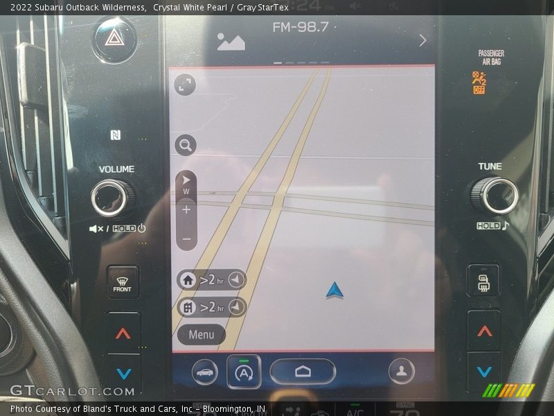 Crystal White Pearl / Gray StarTex 2022 Subaru Outback Wilderness