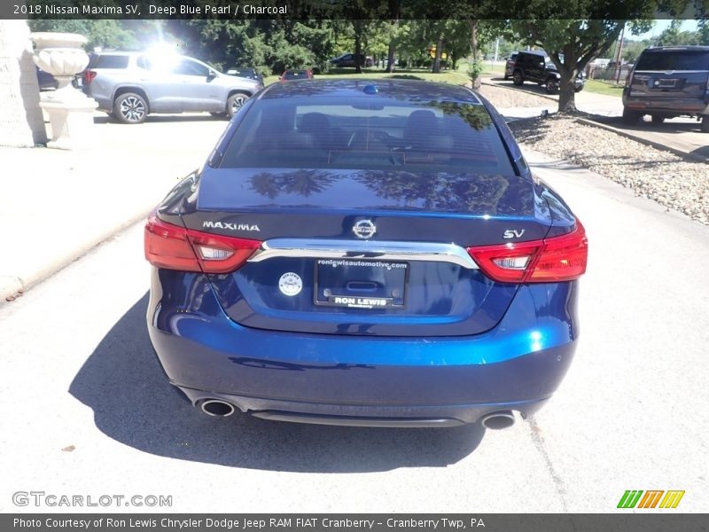 Deep Blue Pearl / Charcoal 2018 Nissan Maxima SV