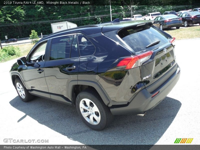 Midnight Black Metallic / Black 2019 Toyota RAV4 LE AWD