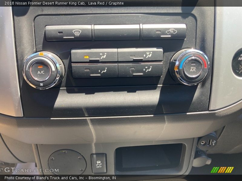 Lava Red / Graphite 2018 Nissan Frontier Desert Runner King Cab