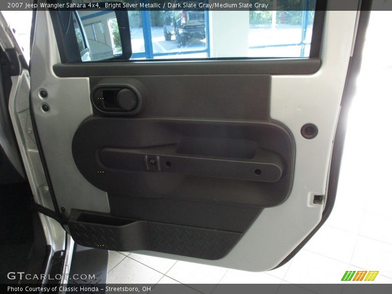 Bright Silver Metallic / Dark Slate Gray/Medium Slate Gray 2007 Jeep Wrangler Sahara 4x4