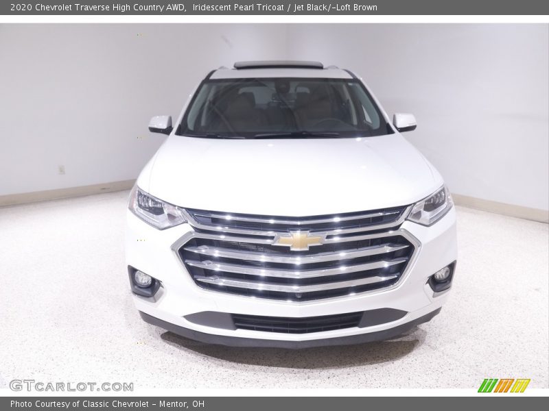 Iridescent Pearl Tricoat / Jet Black/­Loft Brown 2020 Chevrolet Traverse High Country AWD