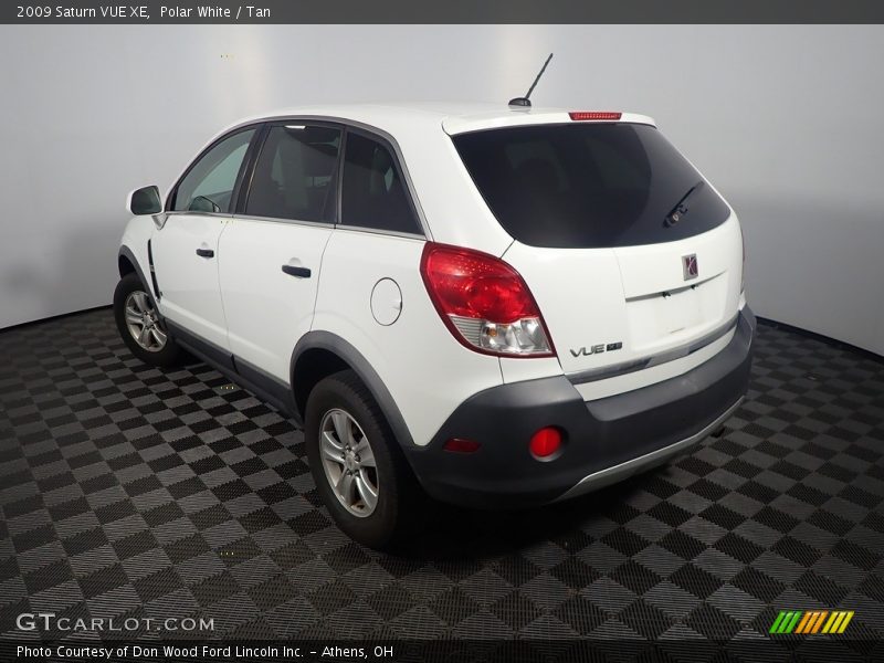 Polar White / Tan 2009 Saturn VUE XE