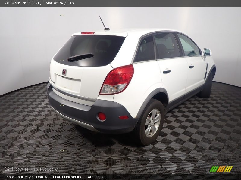 Polar White / Tan 2009 Saturn VUE XE