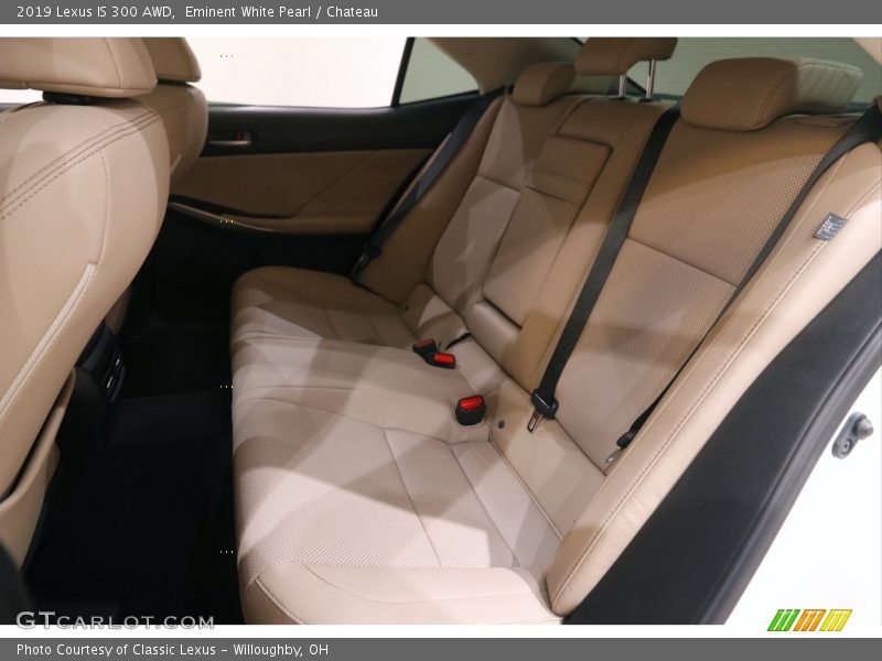 Eminent White Pearl / Chateau 2019 Lexus IS 300 AWD