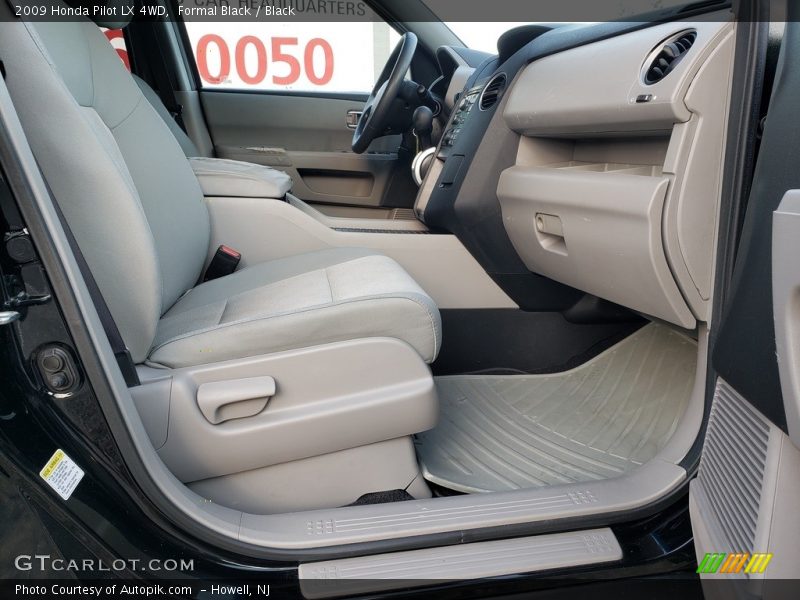Formal Black / Black 2009 Honda Pilot LX 4WD