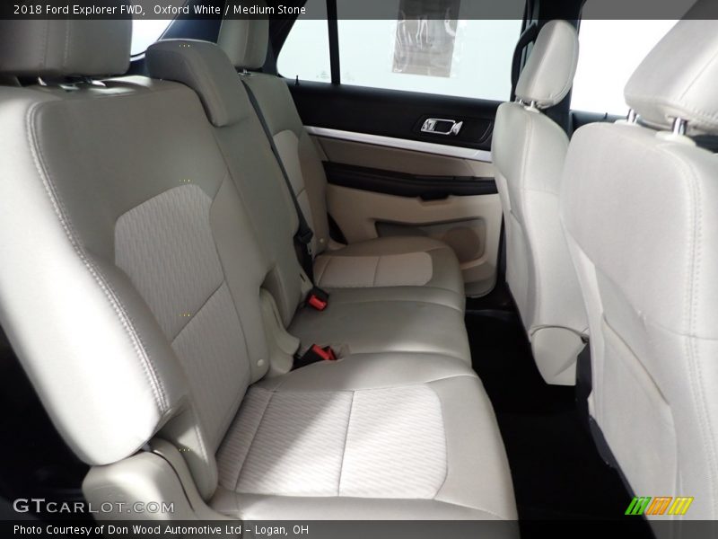Oxford White / Medium Stone 2018 Ford Explorer FWD