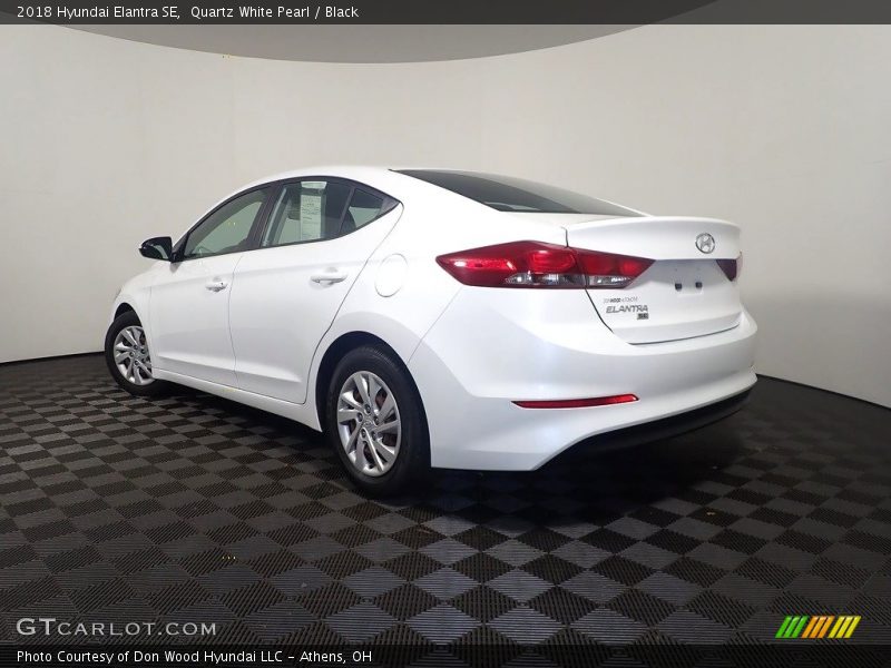 Quartz White Pearl / Black 2018 Hyundai Elantra SE