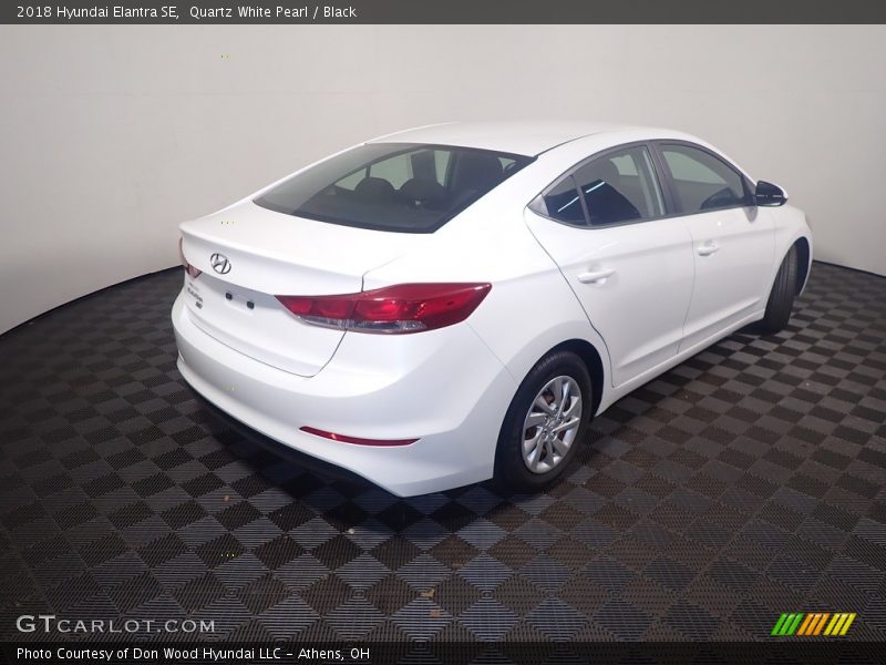 Quartz White Pearl / Black 2018 Hyundai Elantra SE