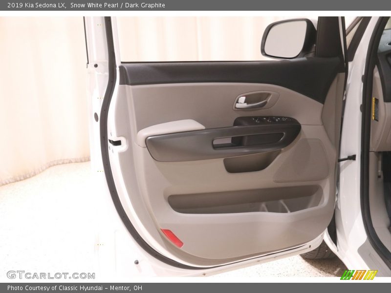 Snow White Pearl / Dark Graphite 2019 Kia Sedona LX