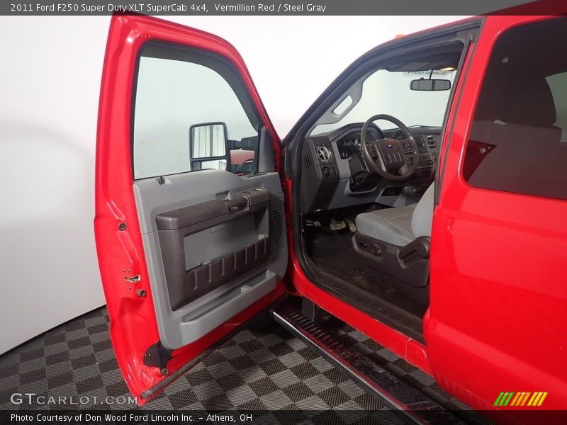 Vermillion Red / Steel Gray 2011 Ford F250 Super Duty XLT SuperCab 4x4