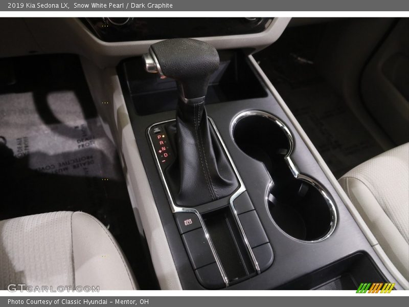 Snow White Pearl / Dark Graphite 2019 Kia Sedona LX