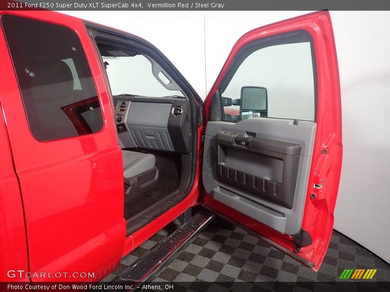 Vermillion Red / Steel Gray 2011 Ford F250 Super Duty XLT SuperCab 4x4