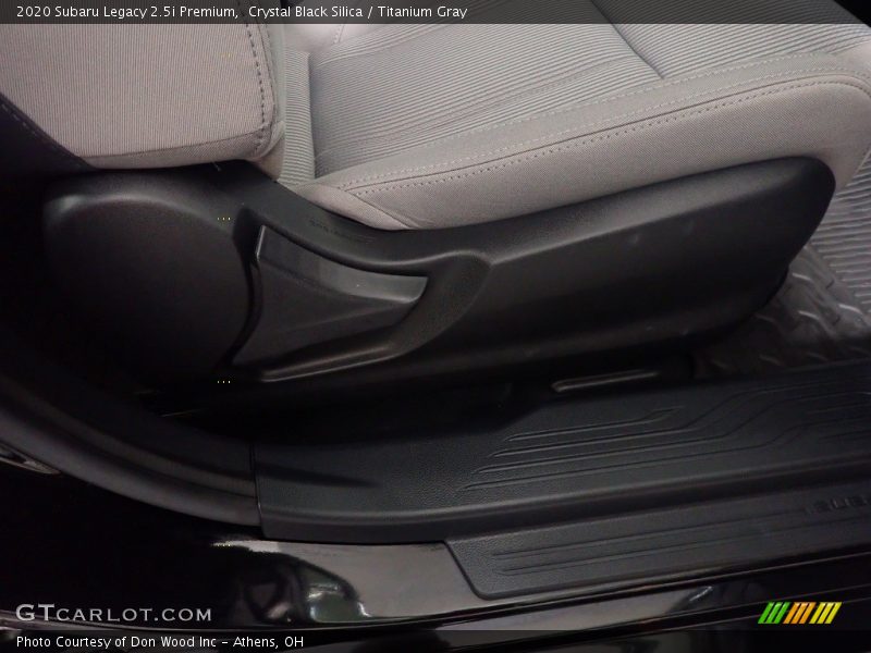 Crystal Black Silica / Titanium Gray 2020 Subaru Legacy 2.5i Premium