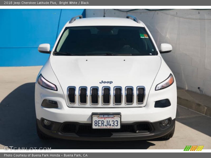 Bright White / Black 2018 Jeep Cherokee Latitude Plus