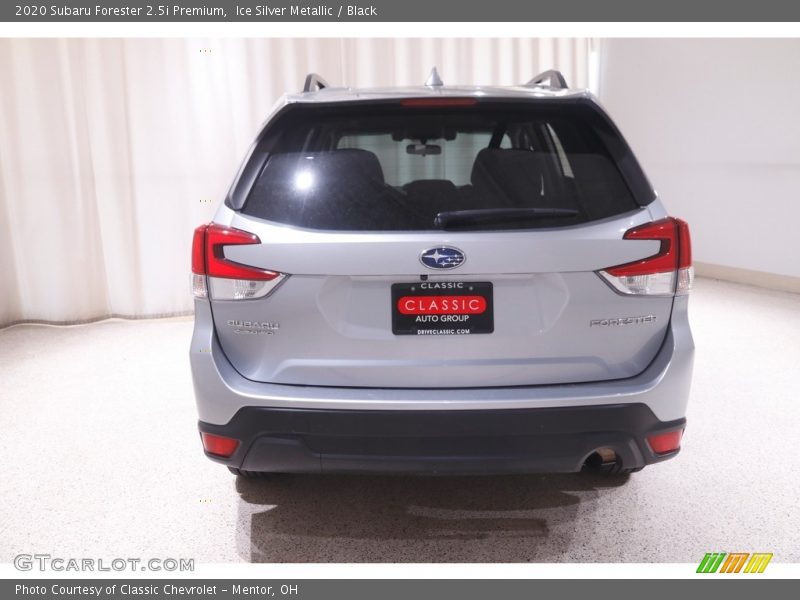 Ice Silver Metallic / Black 2020 Subaru Forester 2.5i Premium