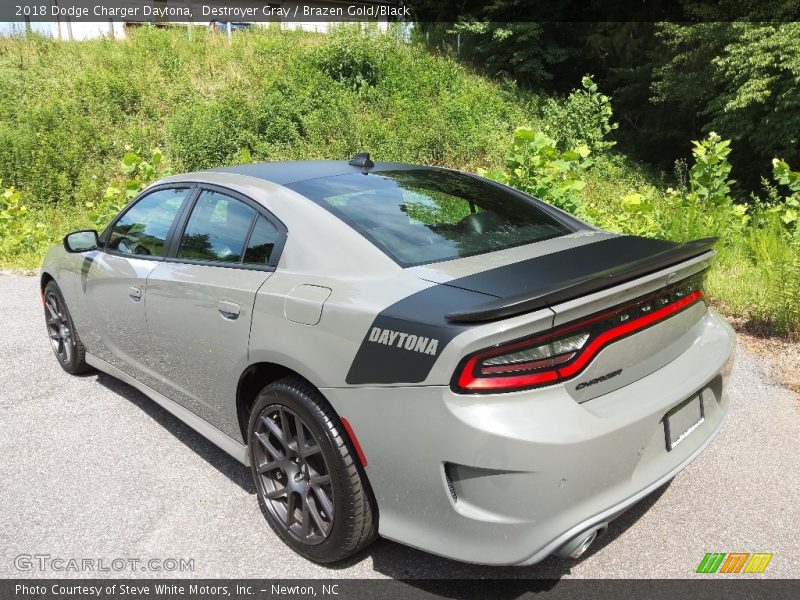 Destroyer Gray / Brazen Gold/Black 2018 Dodge Charger Daytona