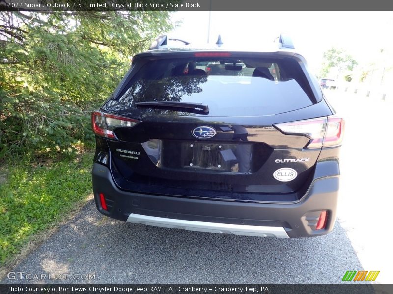 Crystal Black Silica / Slate Black 2022 Subaru Outback 2.5i Limited