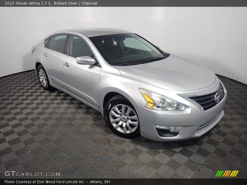 Brilliant Silver / Charcoal 2015 Nissan Altima 2.5 S