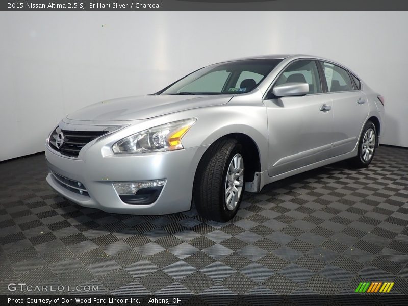 Brilliant Silver / Charcoal 2015 Nissan Altima 2.5 S