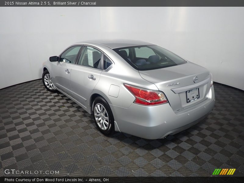 Brilliant Silver / Charcoal 2015 Nissan Altima 2.5 S