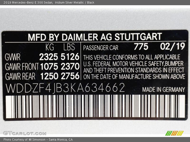 Iridium Silver Metallic / Black 2019 Mercedes-Benz E 300 Sedan