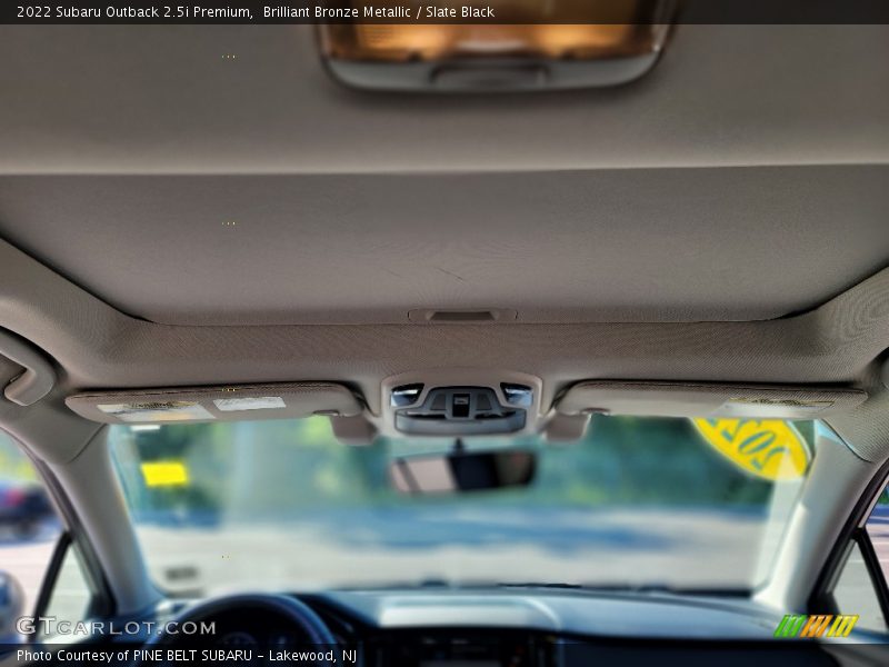 Brilliant Bronze Metallic / Slate Black 2022 Subaru Outback 2.5i Premium