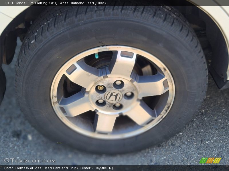 White Diamond Pearl / Black 2011 Honda Pilot Touring 4WD