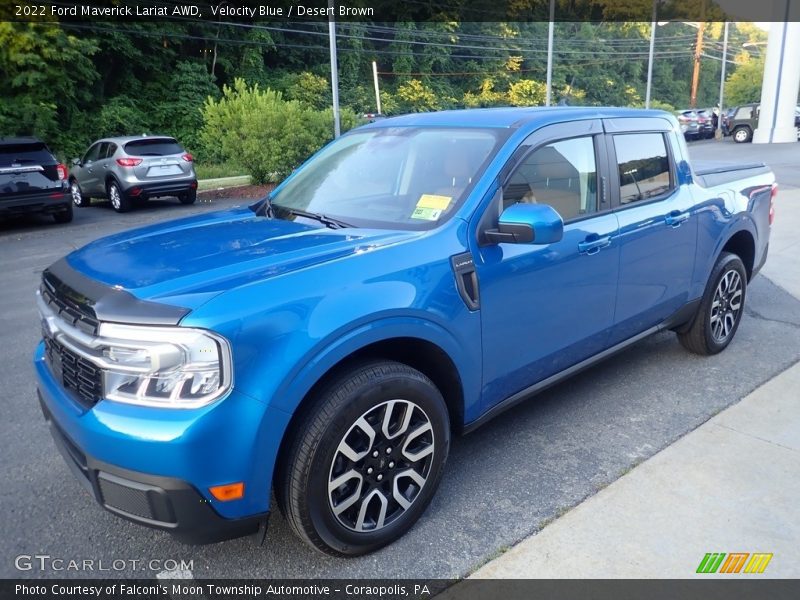 Front 3/4 View of 2022 Maverick Lariat AWD