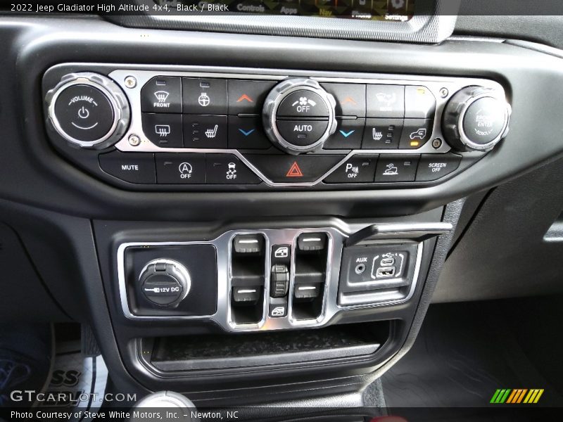 Controls of 2022 Gladiator High Altitude 4x4