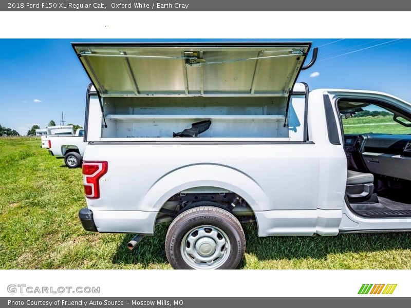 Oxford White / Earth Gray 2018 Ford F150 XL Regular Cab
