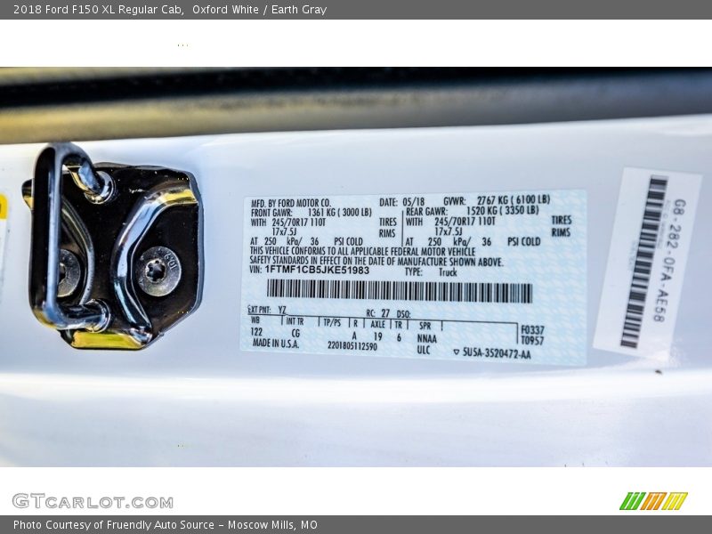 Oxford White / Earth Gray 2018 Ford F150 XL Regular Cab