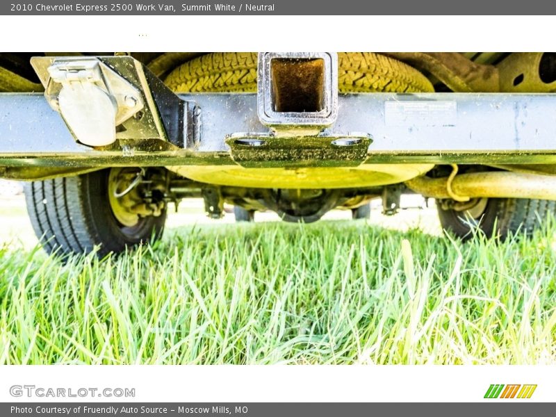 Summit White / Neutral 2010 Chevrolet Express 2500 Work Van