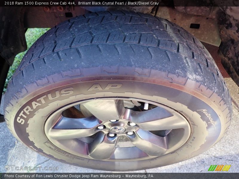 Brilliant Black Crystal Pearl / Black/Diesel Gray 2018 Ram 1500 Express Crew Cab 4x4