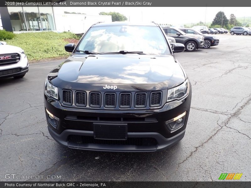 Diamond Black Crystal Pearl / Black/Ski Gray 2018 Jeep Compass Latitude 4x4