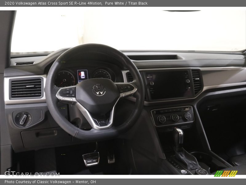 Pure White / Titan Black 2020 Volkswagen Atlas Cross Sport SE R-Line 4Motion